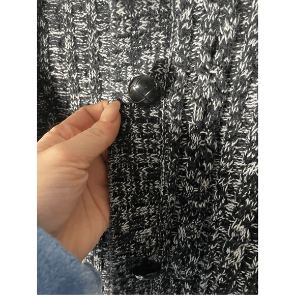 John Paul Richard Front Button Grey Acrylic Cardigan Lagenlook Coastal Grandma M - Picture 4 of 5